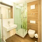 Stadthotel Giengen Und Restaurante Lacucina Hotel