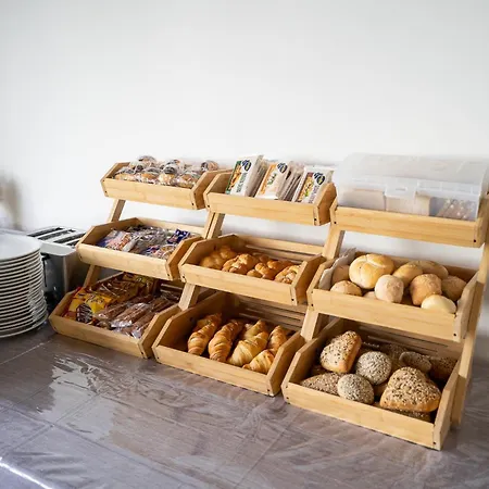 Stadthotel Giengen Ξενοδοχείο 2*