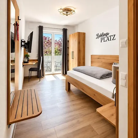 Stadthotel Giengen Und Restaurant ホテル 2*